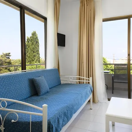 Ivory Lejlighedshotel Theológos