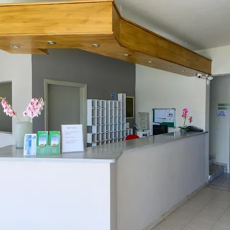 Ivory Lejlighedshotel Theológos