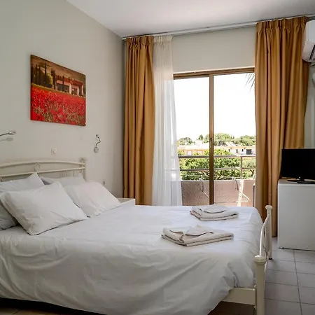 Ivory 3* Теологос